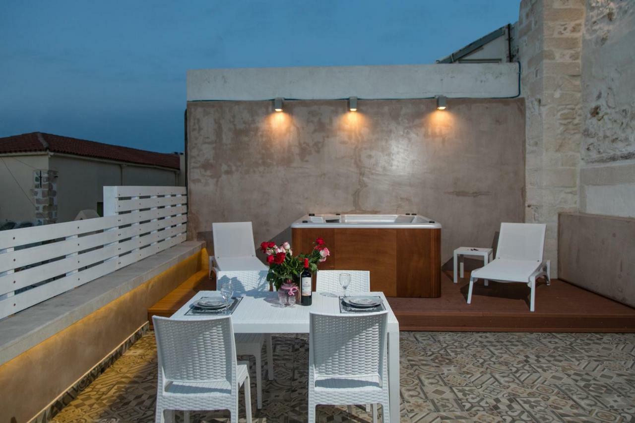 Jacuzzi Suite In The Heart Of Oldtown Ретимно Экстерьер фото